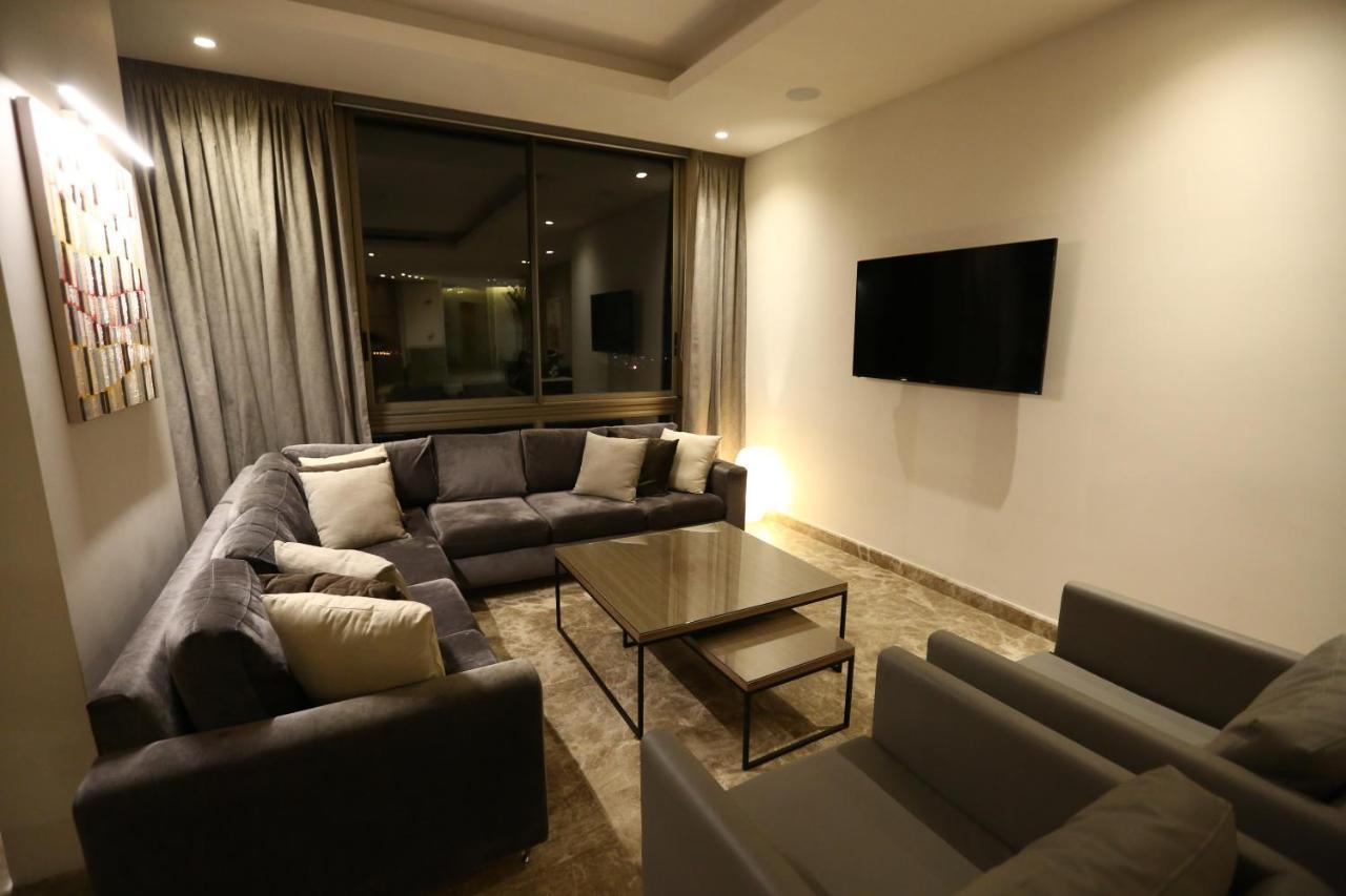 The Ray Hotel And Studios Beirut Exteriör bild
