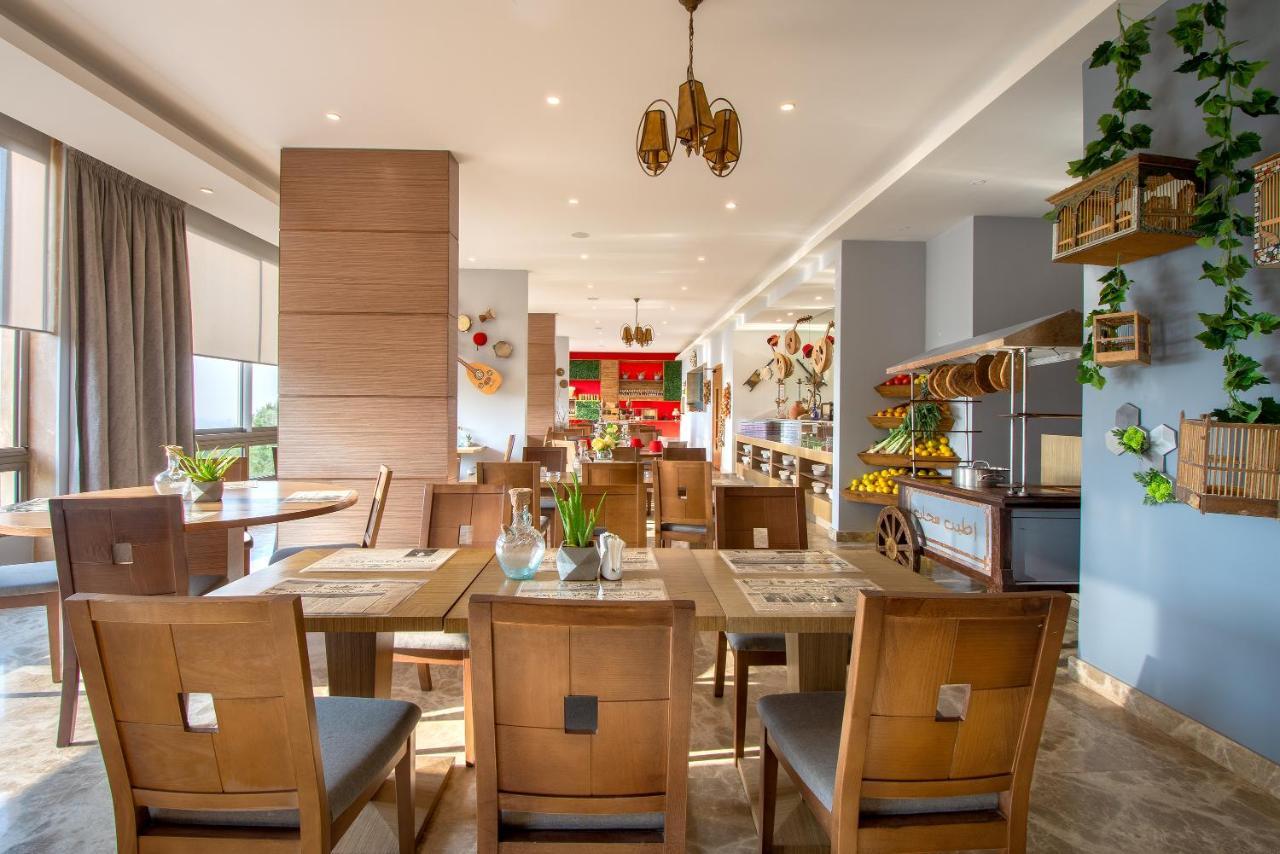 The Ray Hotel And Studios Beirut Exteriör bild