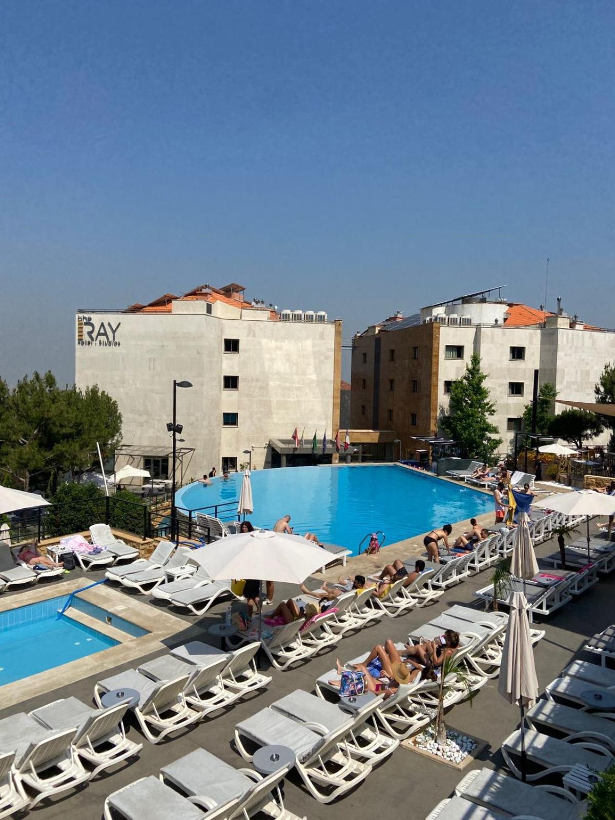 The Ray Hotel And Studios Beirut Exteriör bild