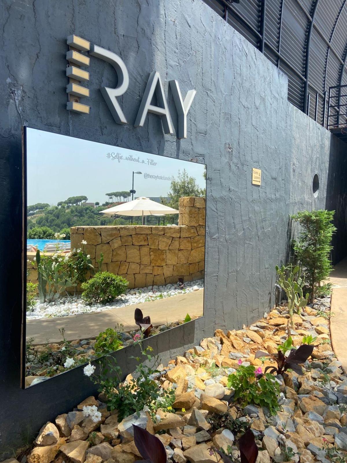 The Ray Hotel And Studios Beirut Exteriör bild