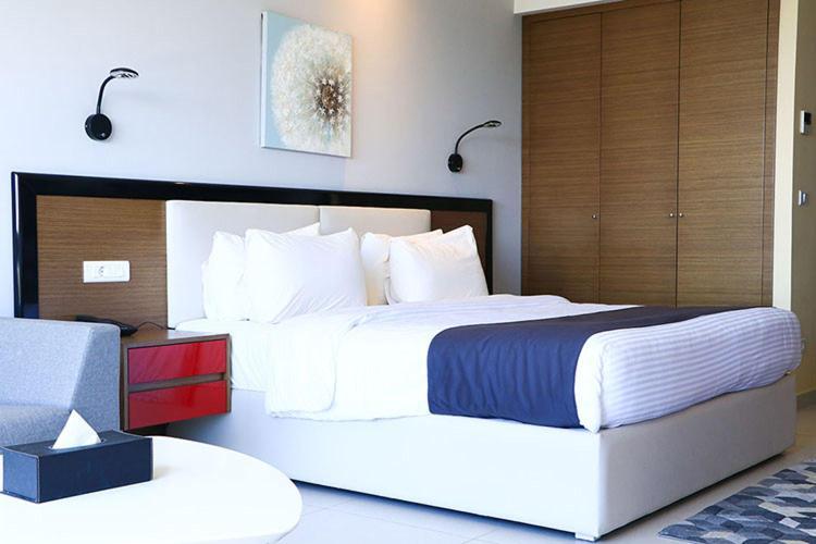 The Ray Hotel And Studios Beirut Exteriör bild